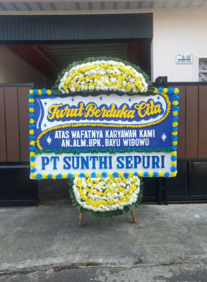 Papan Bunga Duka di Sadeng